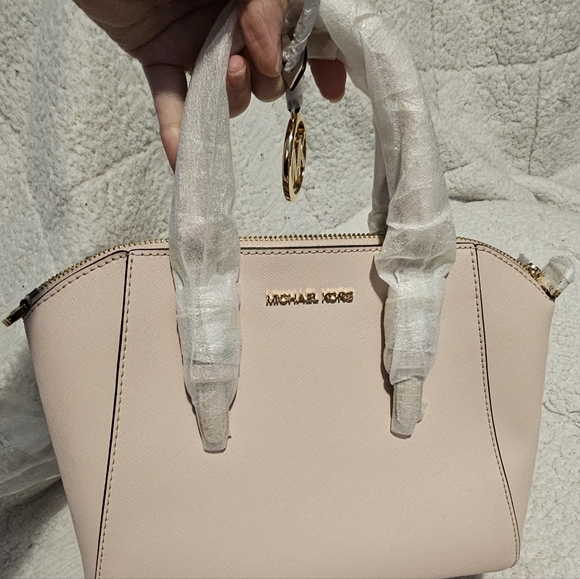 Michael Kors Bundle Deal - Picture 2 of 7